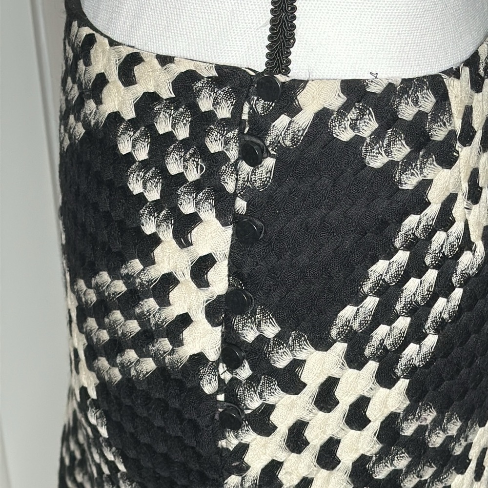 Houndstooth Express A-Line Wool Skirt - Picture 5 of 9